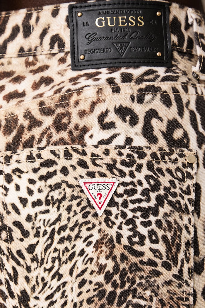 Kavbojke s širokimi hlačnicami ženske Guess W6BA1A.W4343 bež