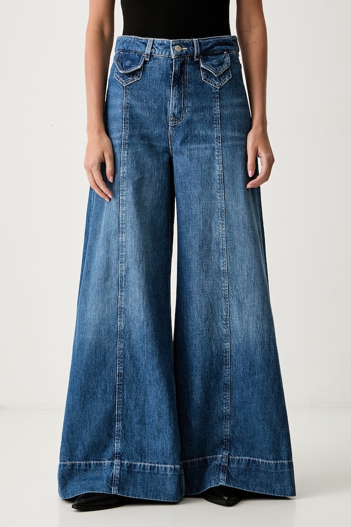 BOSS Orange jeansy wide leg damskie C_JANE HR niebieski 50564408