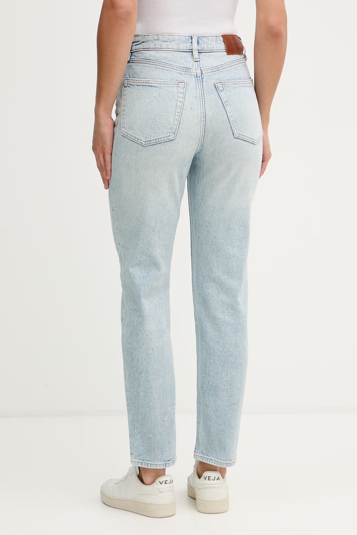 Oblačila Calvin Klein Jeans mom kavbojke ženske LV047G793G modra