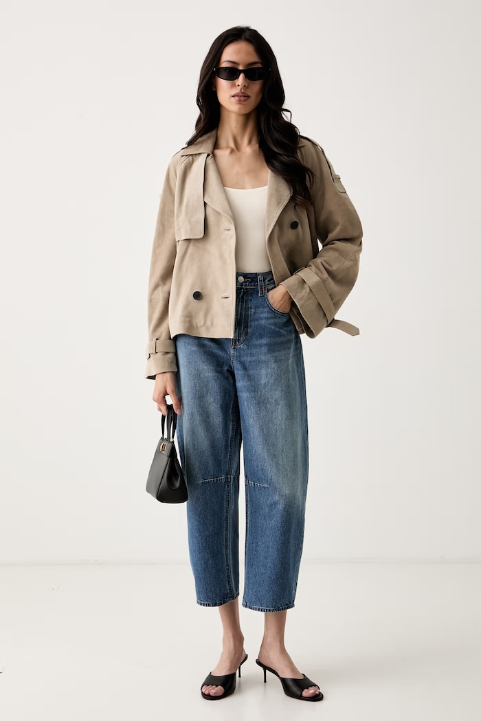 Calvin Klein Jeans barrel traperice za žene LV047G748G plava AW26