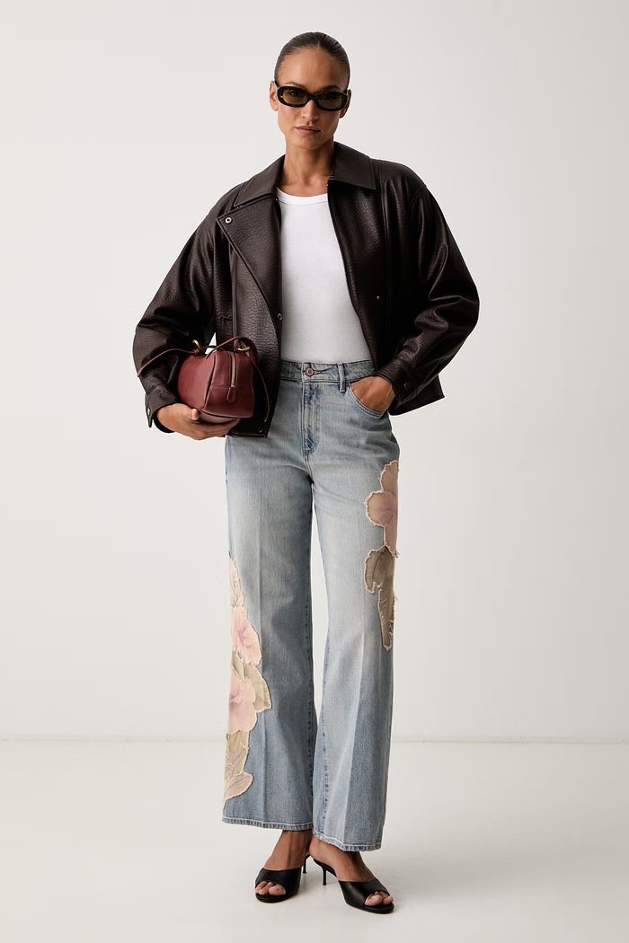 Guess jeansy wide leg damskie REY W6YA4B.D1772 niebieski AW26
