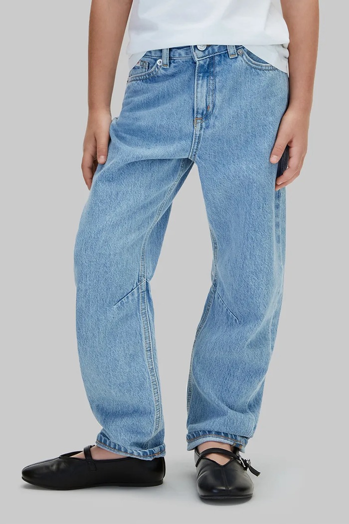 Calvin Klein Jeans jeansy straight dziecięce Barrel leg niebieski LVCKFJC13G.9BY2