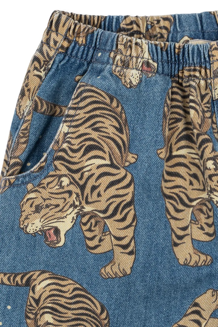 Jeansy relaxed fit dziecięce MAGOT PANTS GOTS Konges Sløjd niebieski KS106543.9BY2