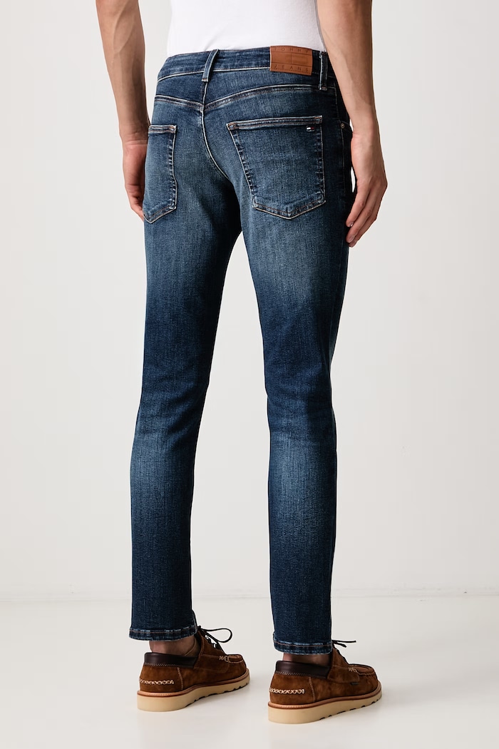 Odzież Tommy Jeans Jeansy slim fit męskie DM0DM21890 niebieski