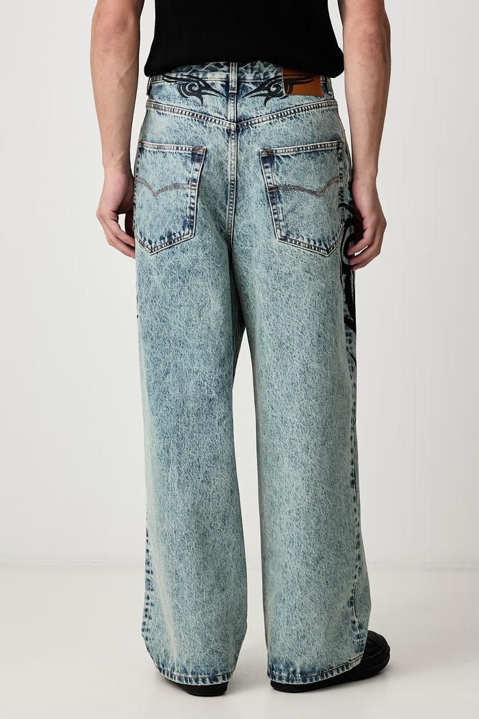 Одяг Vetements Graffiti Tribal джинси relaxed fit чоловічі MH27DJ089LB блакитний