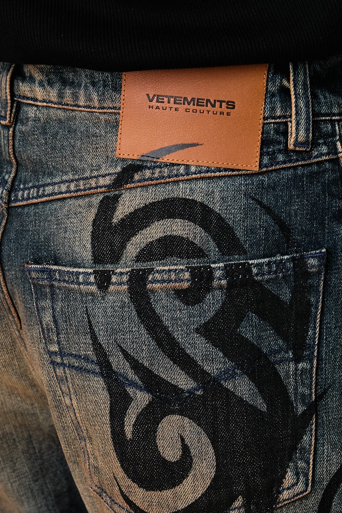Graffiti Tribal jeansy regular męskie Vetements niebieski MH27DJ083DW
