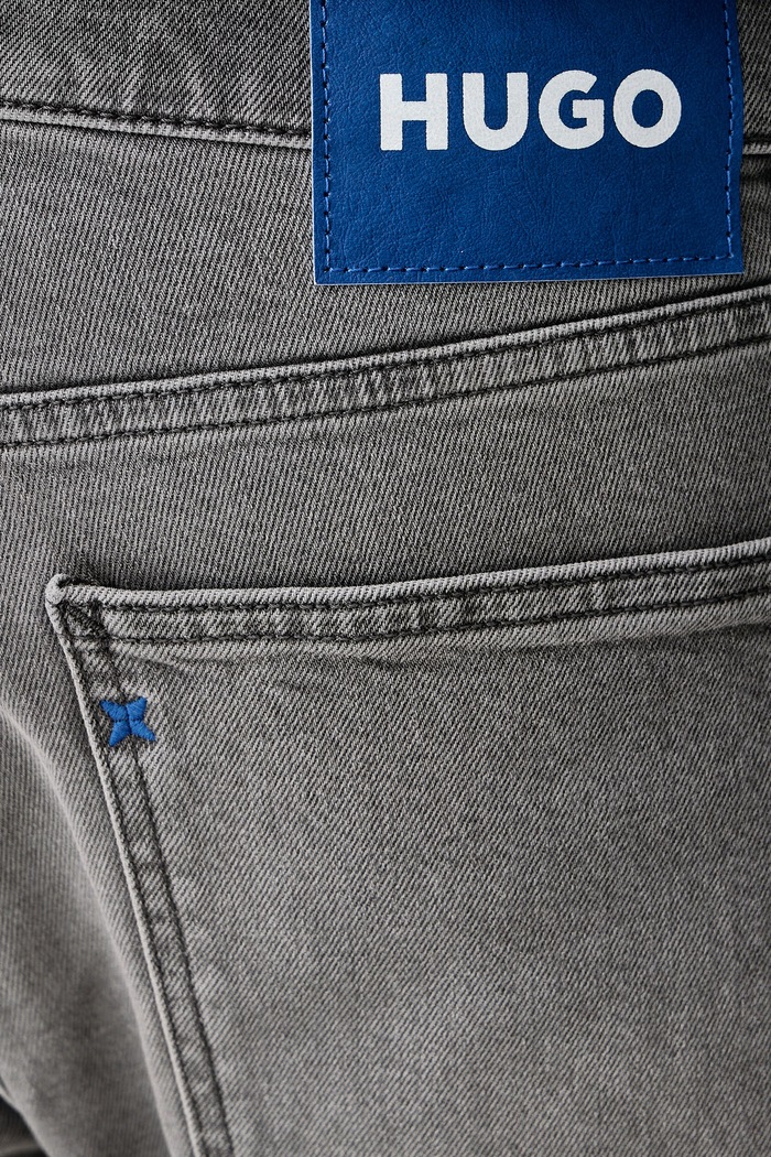 Extra slim kavbojke moške Zane HUGO Blue 50570885 siva