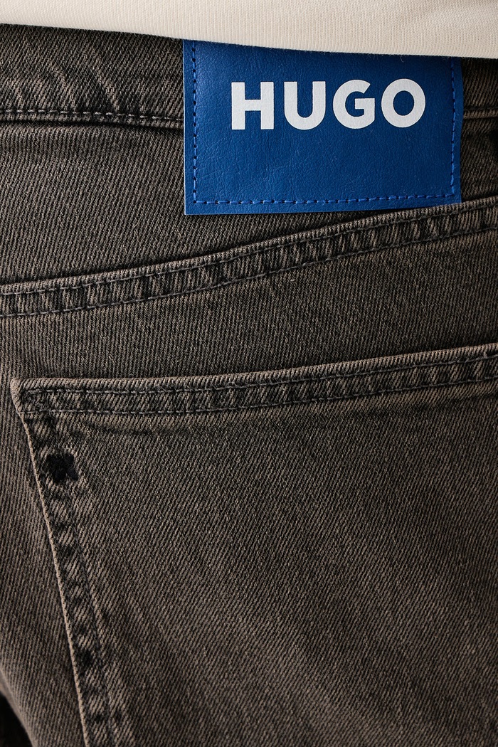 Tapered kavbojke moške Brody HUGO Blue 50567988 siva