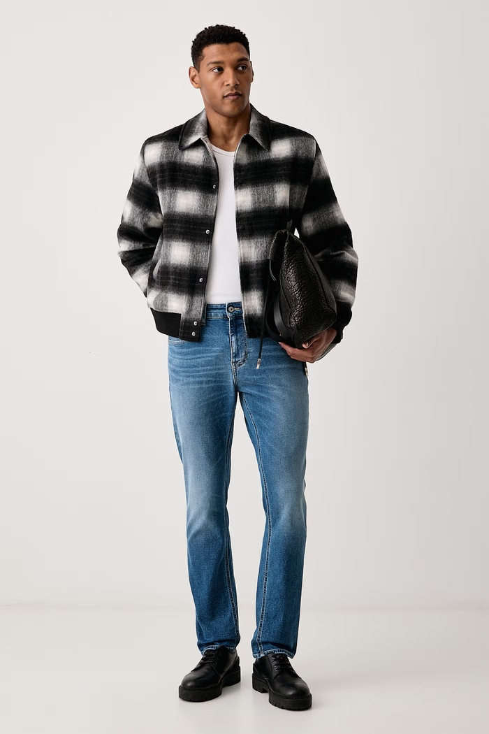 Tommy Jeans Rifle slim fit pánske DM0DM23904 modrá AW26