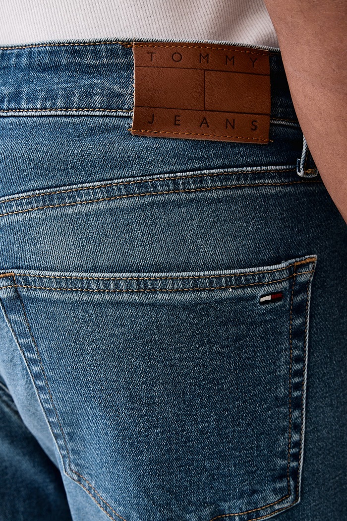 Rifle slim fit pánske Tommy Jeans DM0DM23904 modrá