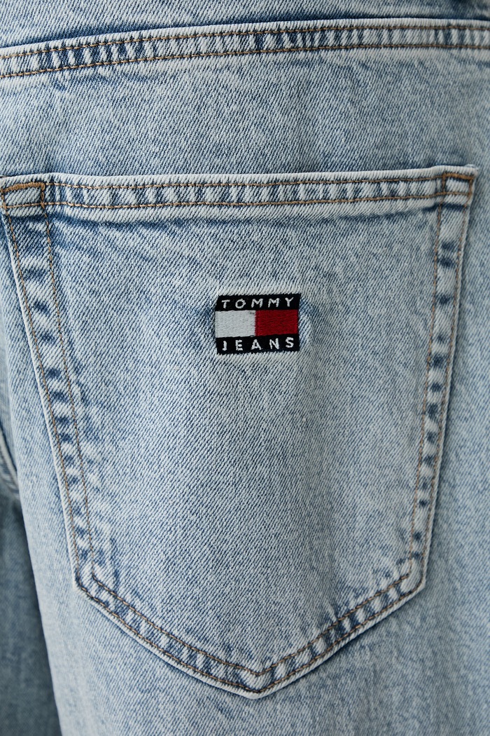 Tommy Jeans relaxed fit traperice za muškarce plava DM0DM23741