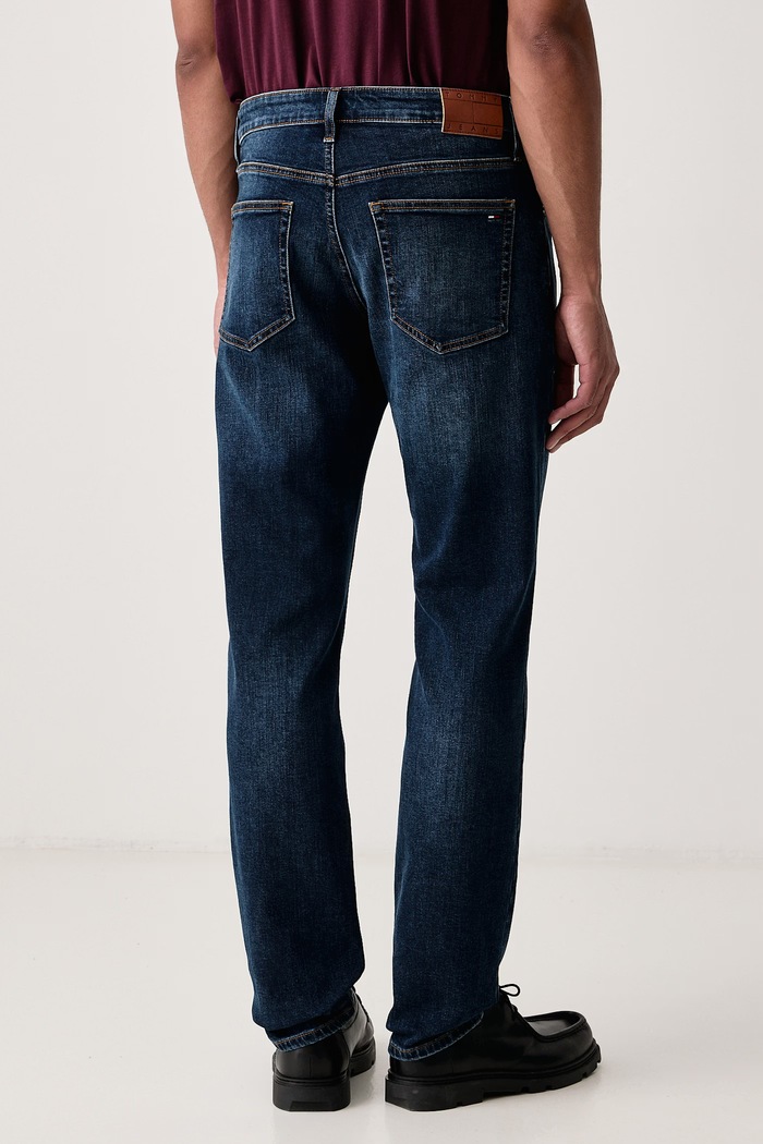 Oblečenie Tommy Jeans Rifle slim fit pánske DM0DM23479 tmavomodrá