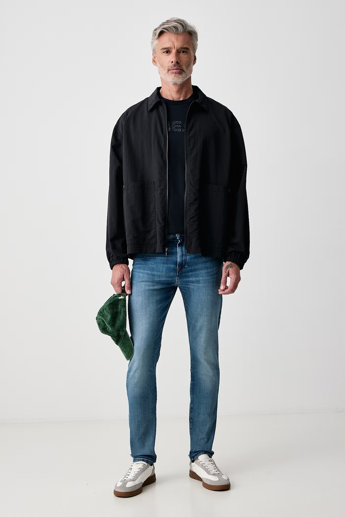 Tommy Hilfiger Rifle slim fit pánske MW0MW44923 modrá AW26