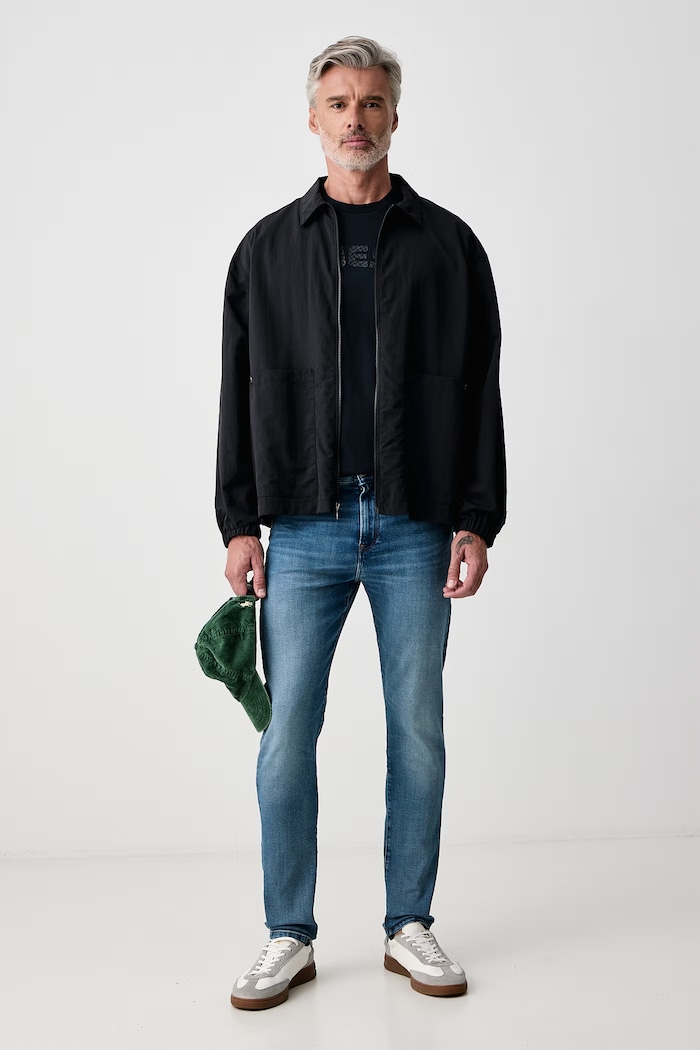 Tommy Hilfiger Rifle slim fit pánske MW0MW44923 modrá AW26