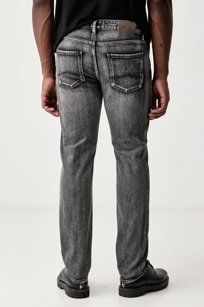 Odzież Armani Exchange Jeansy slim fit męskie XM000049.AF27143 szary