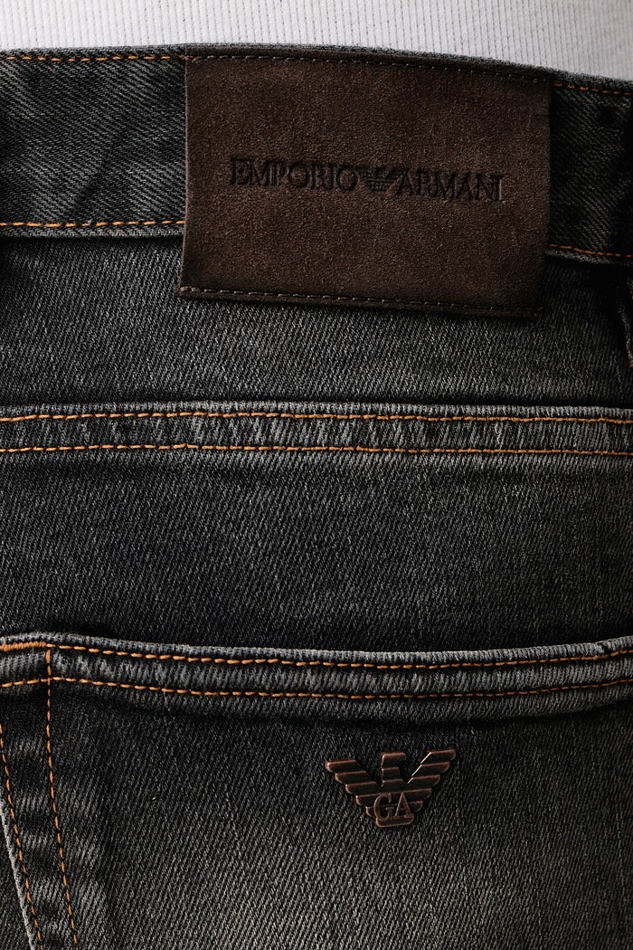 Jeansy straight męskie Emporio Armani EM006492.AF29572 szary