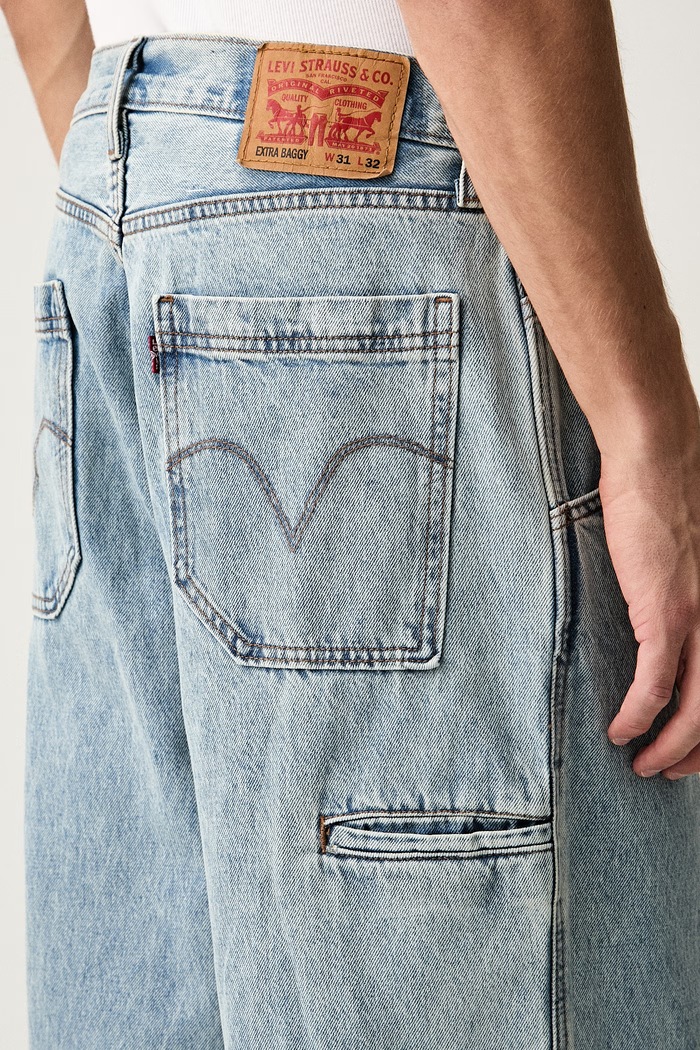 Levi's jeansy relaxed fit męskie EXTRA BAGGY UTILITY niebieski 0081K