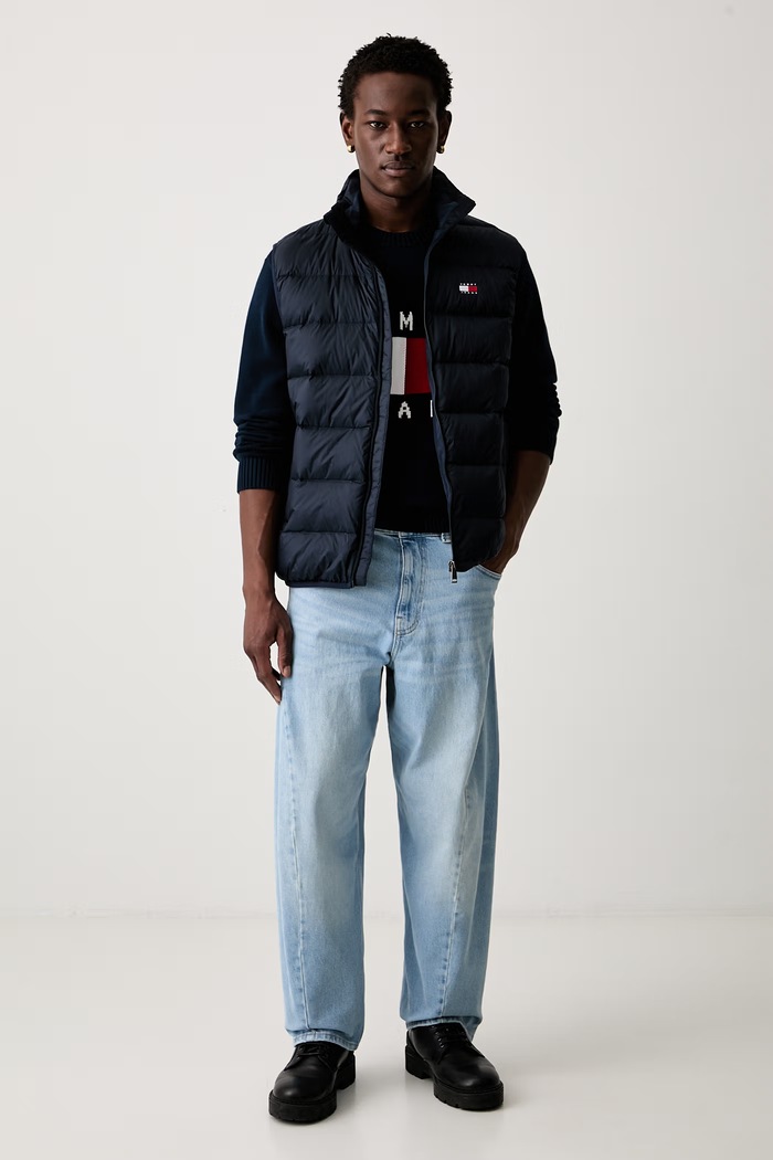 Tommy Jeans barrel traperice za muškarce DM0DM23882 plava AW26