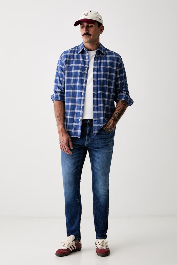 Tommy Jeans jeansy slim taper męskie DM0DM23395 niebieski AW26