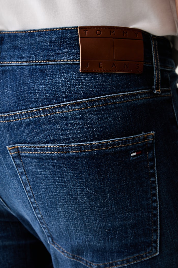 Tommy Jeans jeansy slim taper męskie niebieski DM0DM23395