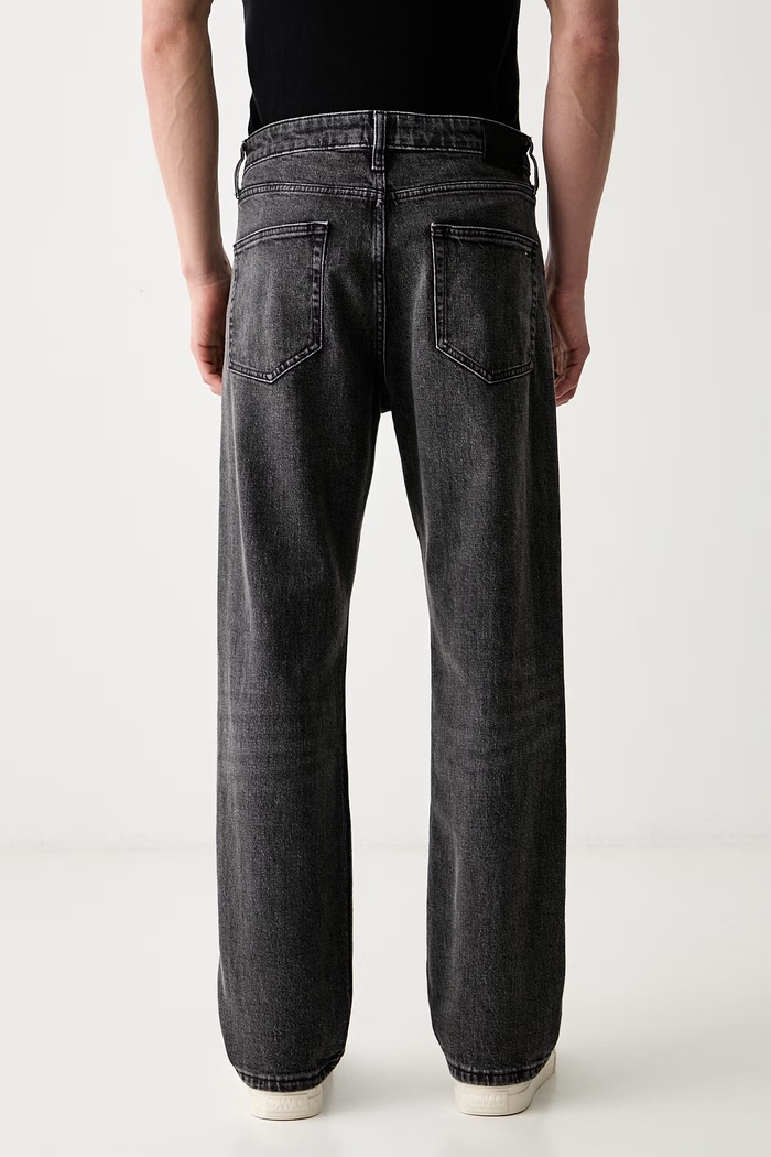 Odzież Tommy Jeans jeansy regular męskie DM0DM21356 szary