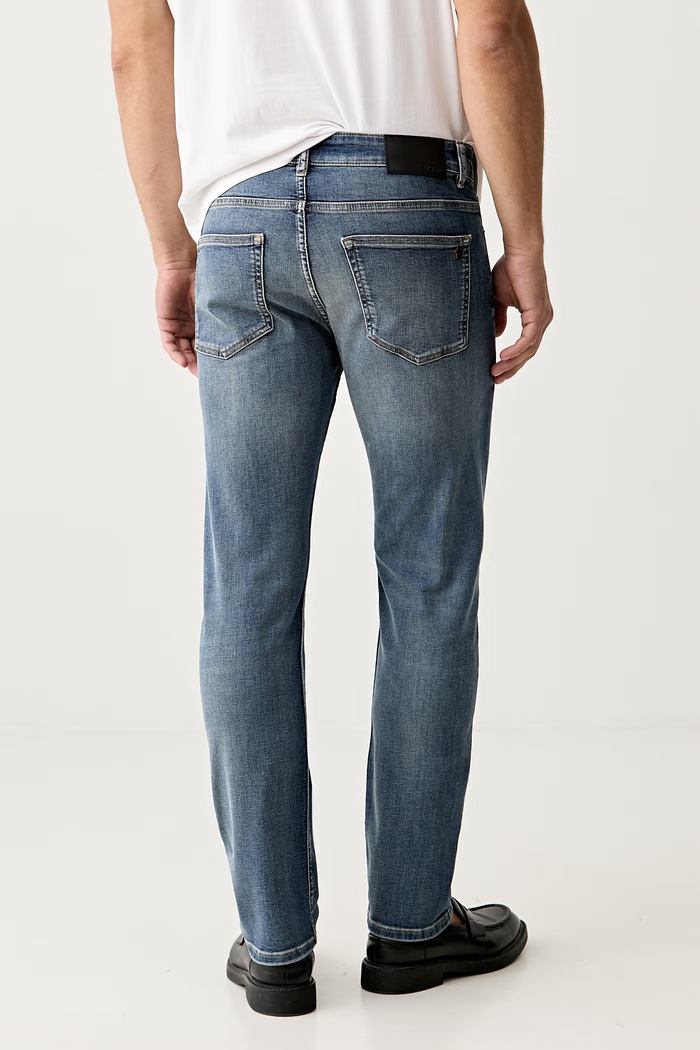 Odzież BOSS Orange jeansy slim fit męskie DELAWARE 50564539 niebieski
