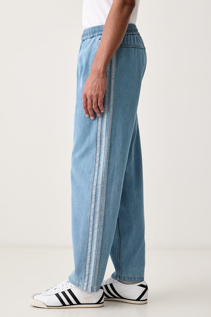 Jeansy regular męskie Denim Pack adidas KV8349 niebieski