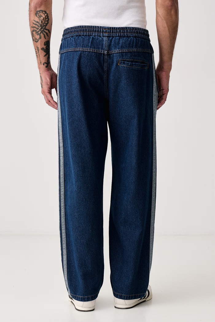 Odzież adidas Jeansy regular męskie Denim Pack KV8348 niebieski