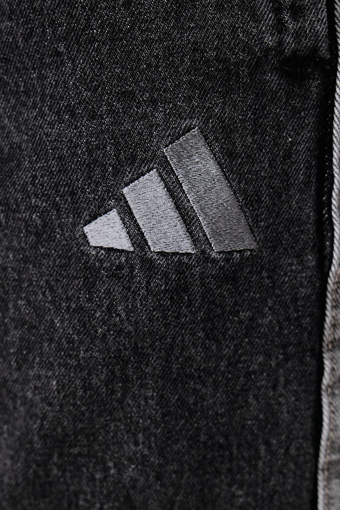 Jeansy regular męskie Denim Pack adidas czarny KV8336