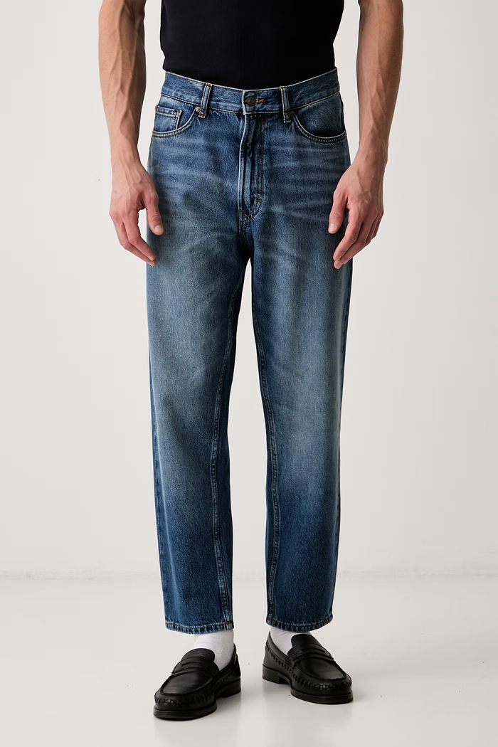 HUGO jeansy relaxed fit męskie HUGO niebieski 50561455