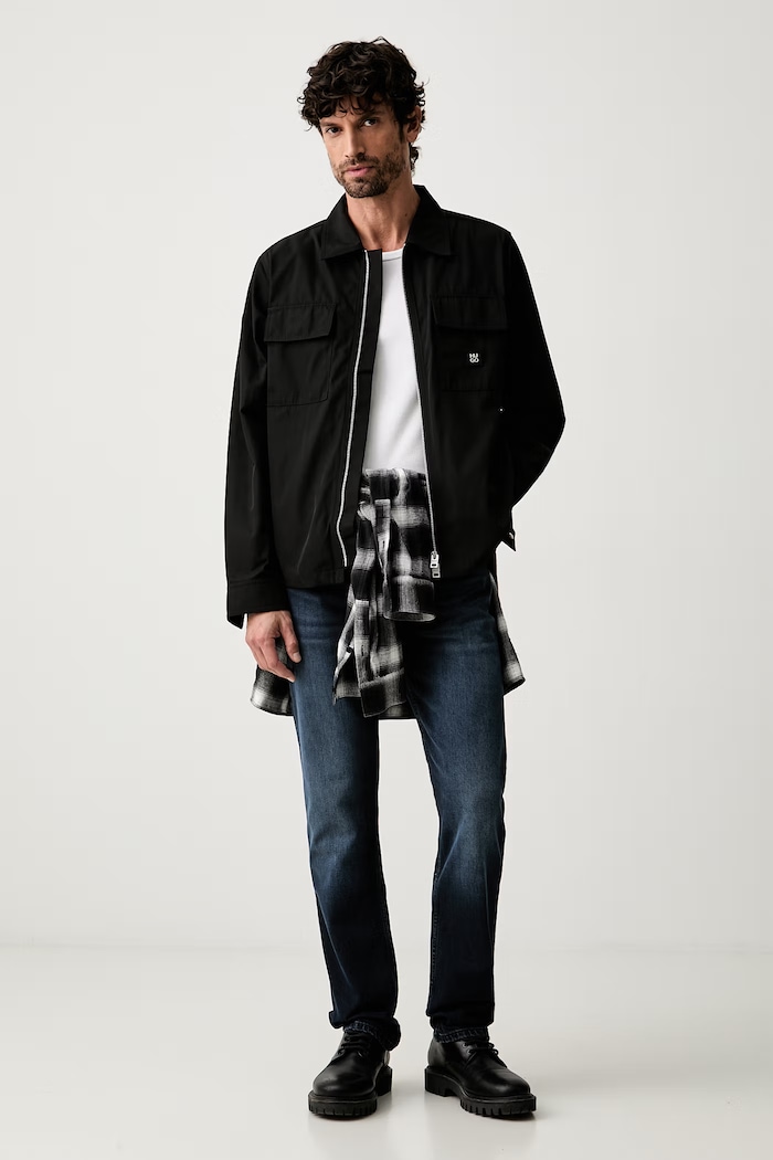HUGO rifle slim fit pánske HUGO 50561250 tmavomodrá AW26
