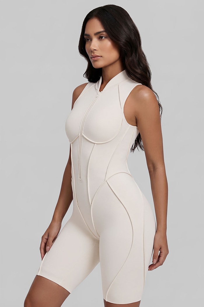 Kombinezon sportowy damski Closed-Back BetterMe BDS00049 beżowy