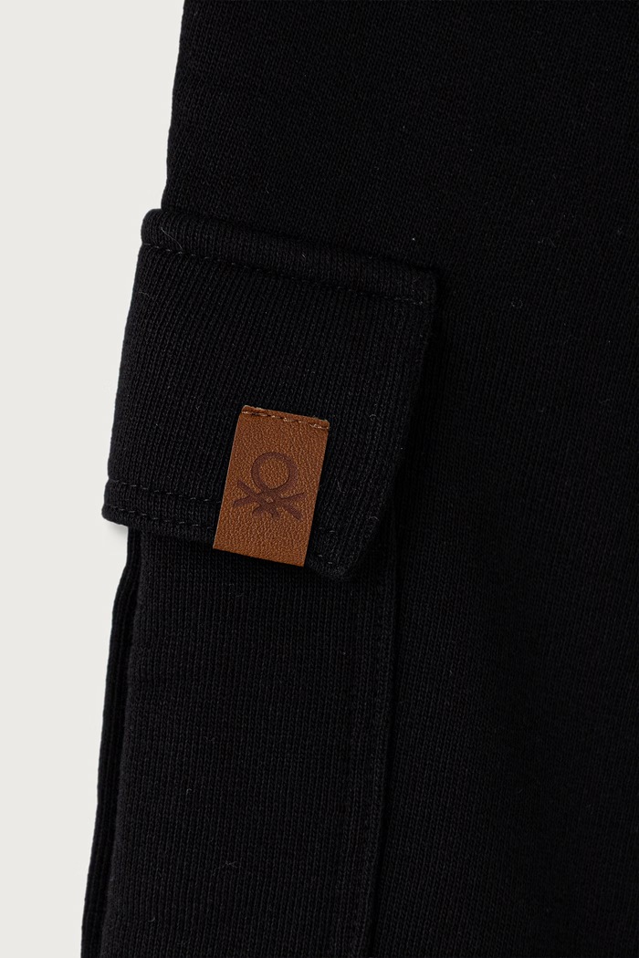 Băieți United Colors of Benetton Pantaloni de trening pentru copii din bumbac 3J68CF079.G.Seasonal negru