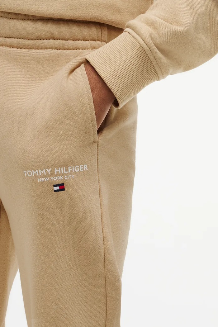 Tommy Hilfiger Spodnie dresowe dziecięce bawełniane KB0KB10772.9BY2