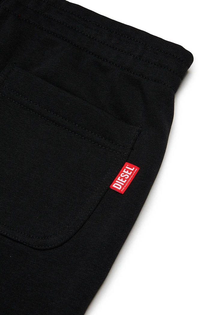 Chłopiec Diesel spodnie joggery dziecięce z bawełną PRES TROUSERS J03031.KYAZ3 czarny