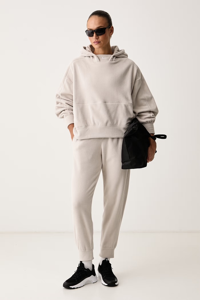 Nike Spodnie joggery damskie polarowe Nike One Therma-FIT IO1050.236 beżowy AW26