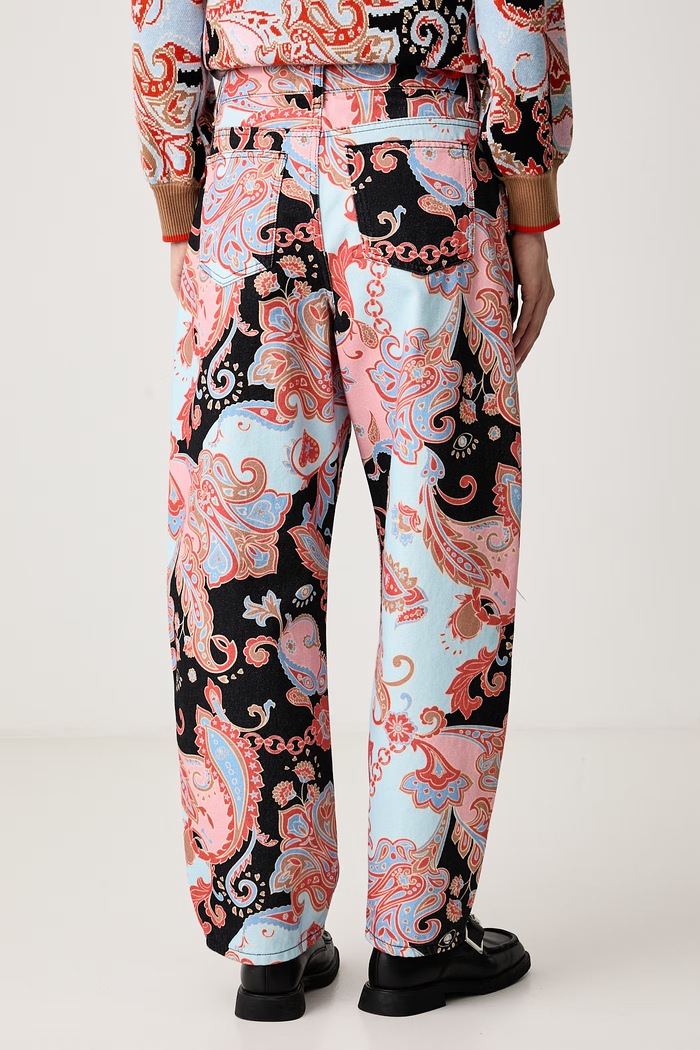 Odzież Never Fully Dressed Jeansy relaxed fit damskie NFDTR701 multicolor