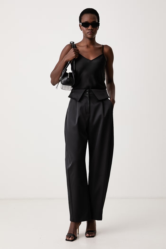 Karl Lagerfeld Spodnie damskie KL STUDIO B4W10102 czarny AW26