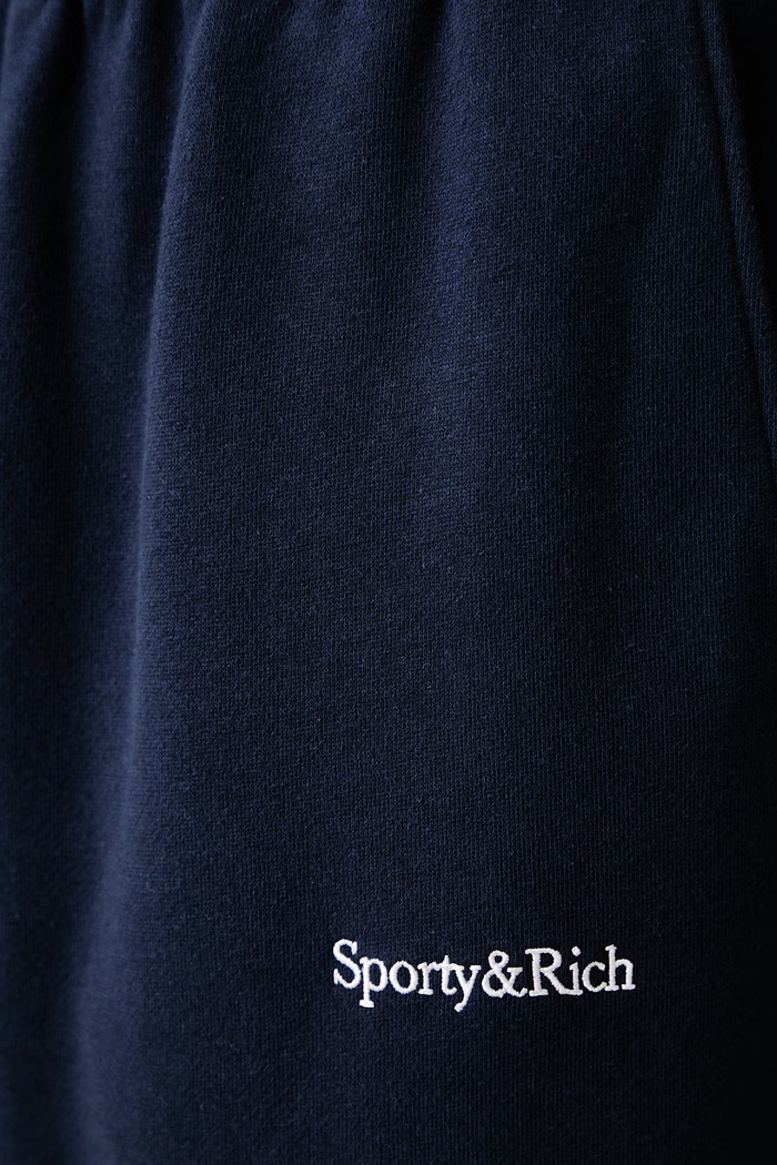 Serif Logo spodnie dresowe bawełniane damskie Sporty & Rich granatowy PA08284300BL106