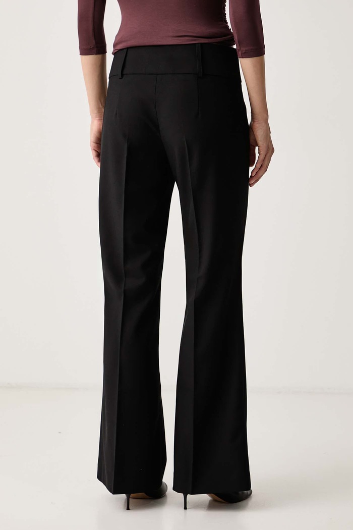 Odzież Le Privé Spodnie garniturowe damskie ARLETTE TROUSERS NOIR LP00830 czarny