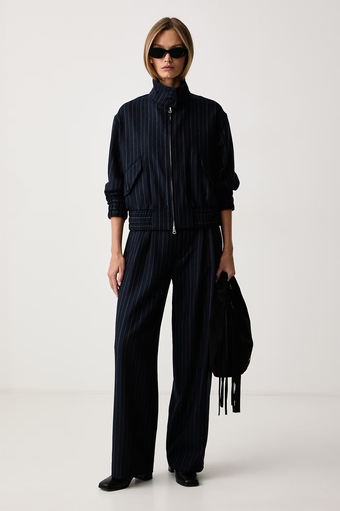rag & bone Spodnie garniturowe damskie z wełną Lawrence RADU26F7MTA granatowy AW26