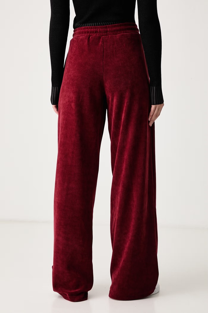 Oblečenie Guess Jeans Teplákové nohavice dámske W6BB05.K5559 burgundské