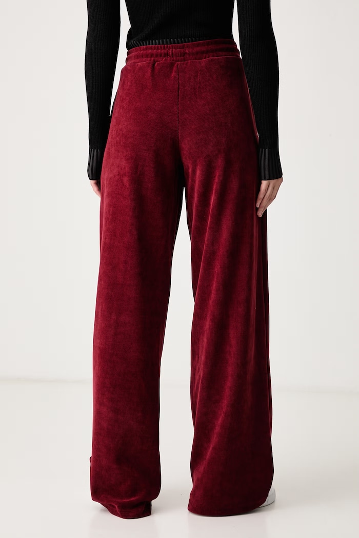 Oblečenie Guess Jeans Teplákové nohavice dámske W6BB05.K5559 burgundské
