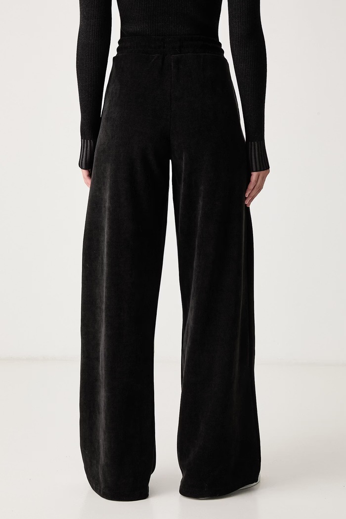Oblečenie Guess Jeans Teplákové nohavice dámske W6BB05.K5559 čierna