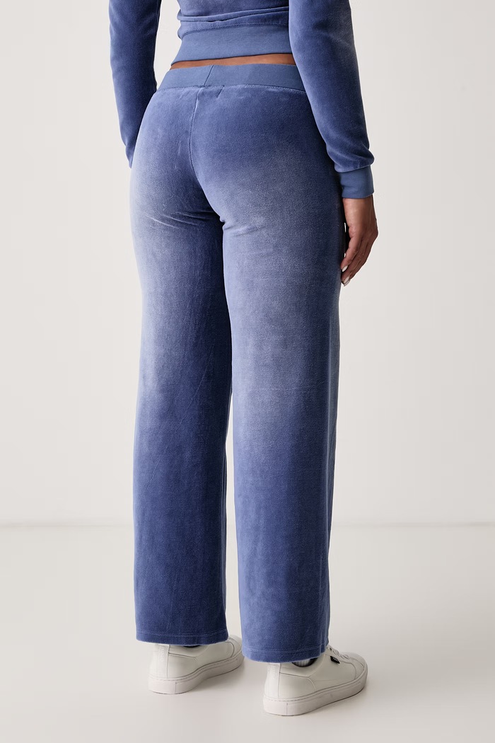 Odzież Juicy Couture Spodnie dresowe damskie z bawełną WASHED OG STRAIGHT JCDBJ126962 niebieski