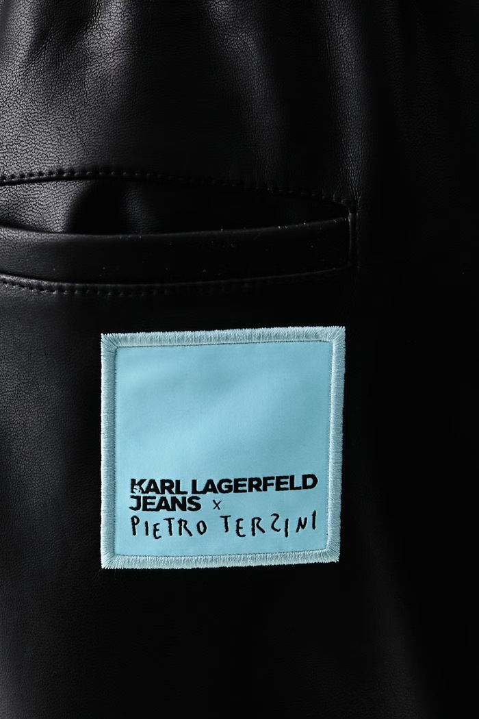 Hlače za žene od imitacije kože x Pietro Terzini Karl Lagerfeld Jeans B4W10058 crna