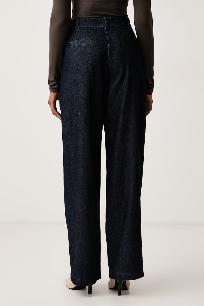Odzież Luisa Spagnoli Jeansy relaxed fit damskie Ontani 543511 granatowy