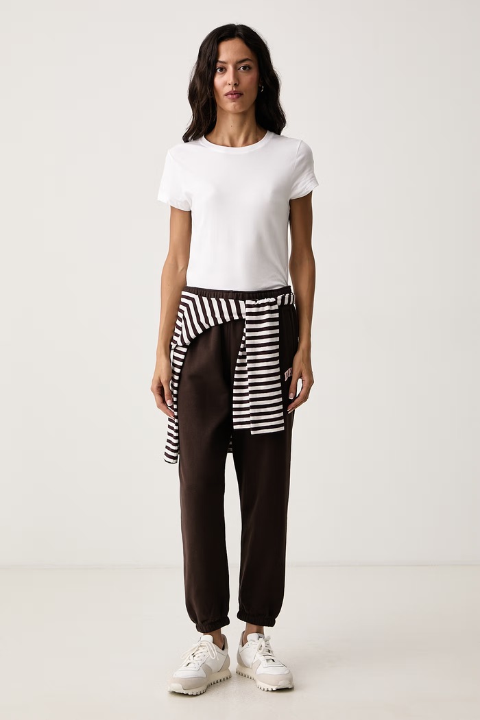 DKNY Spodnie dresowe damskie z bawełną DP6P3895 brązowy AW26