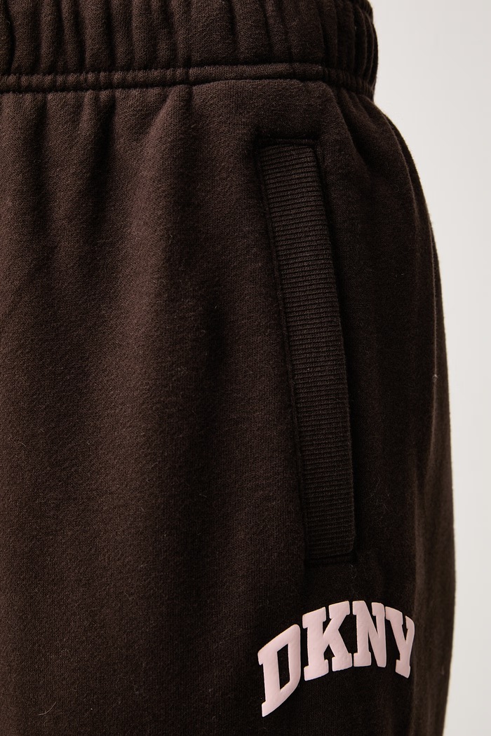 Spodnie dresowe damskie z bawełną DKNY DP6P3895 brązowy