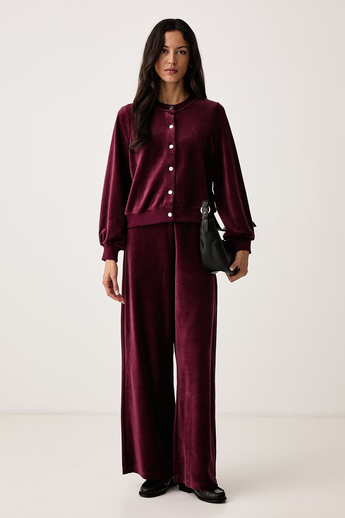 DKNY Spodnie dresowe damskie welurowe DJ6P3184 bordowy AW26